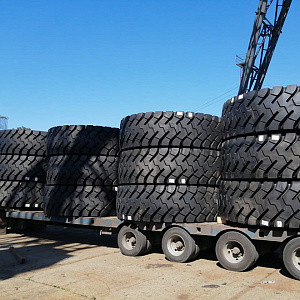 Прямые поставки шин КГШ 33.00R51 Goodyear в Россию